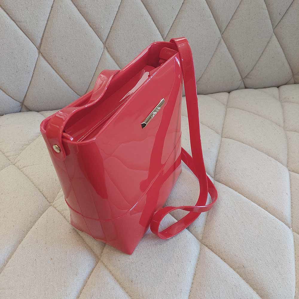 Bolsa Petite Jolie J-lastic Vermelho Hibisco transversal